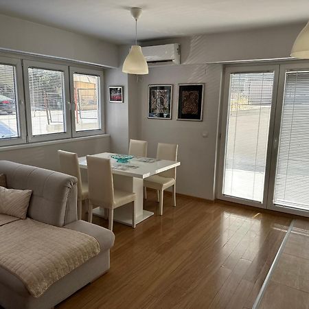New Cozy Apartment Скоп'є Екстер'єр фото